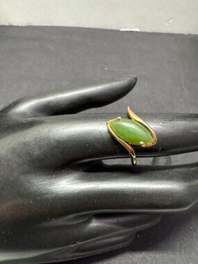 Gold-Tone Green Jade Ring Marked SARAH Elegant Vintage Jewelry